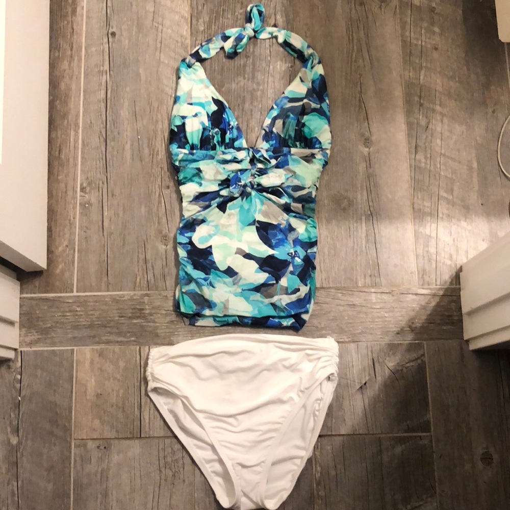 Carmen Marc Valvo swim